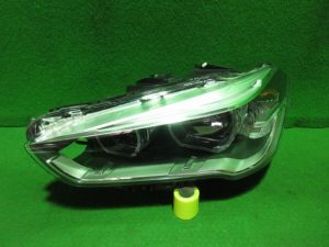 純正ヘッドライト